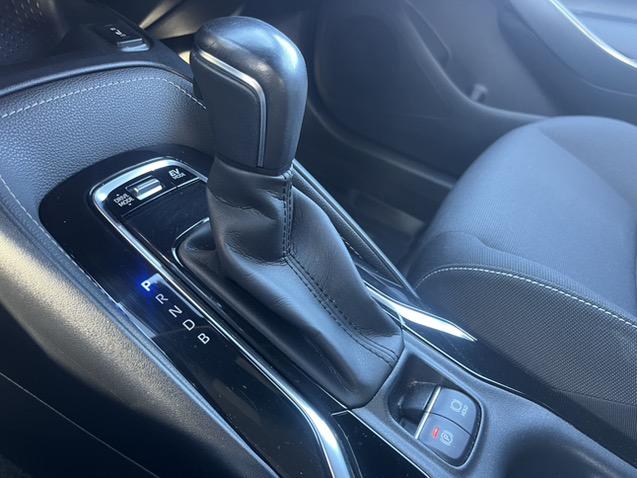 Toyota Corolla 1.8 hybrid comfort | 18" lmv | trekhaak | climate