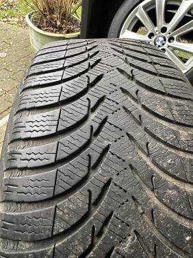 Twee stuks auto banden