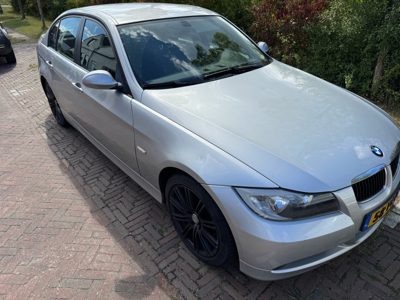 BMW 318i high executive