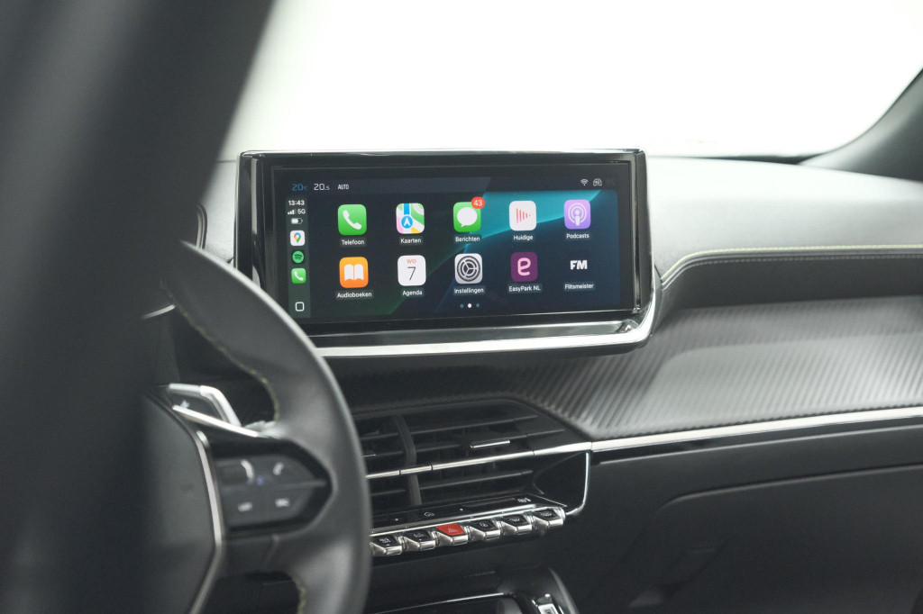 Peugeot 2008 puretech 130 eat8 gt | camera | apple carplay | parkeersensore