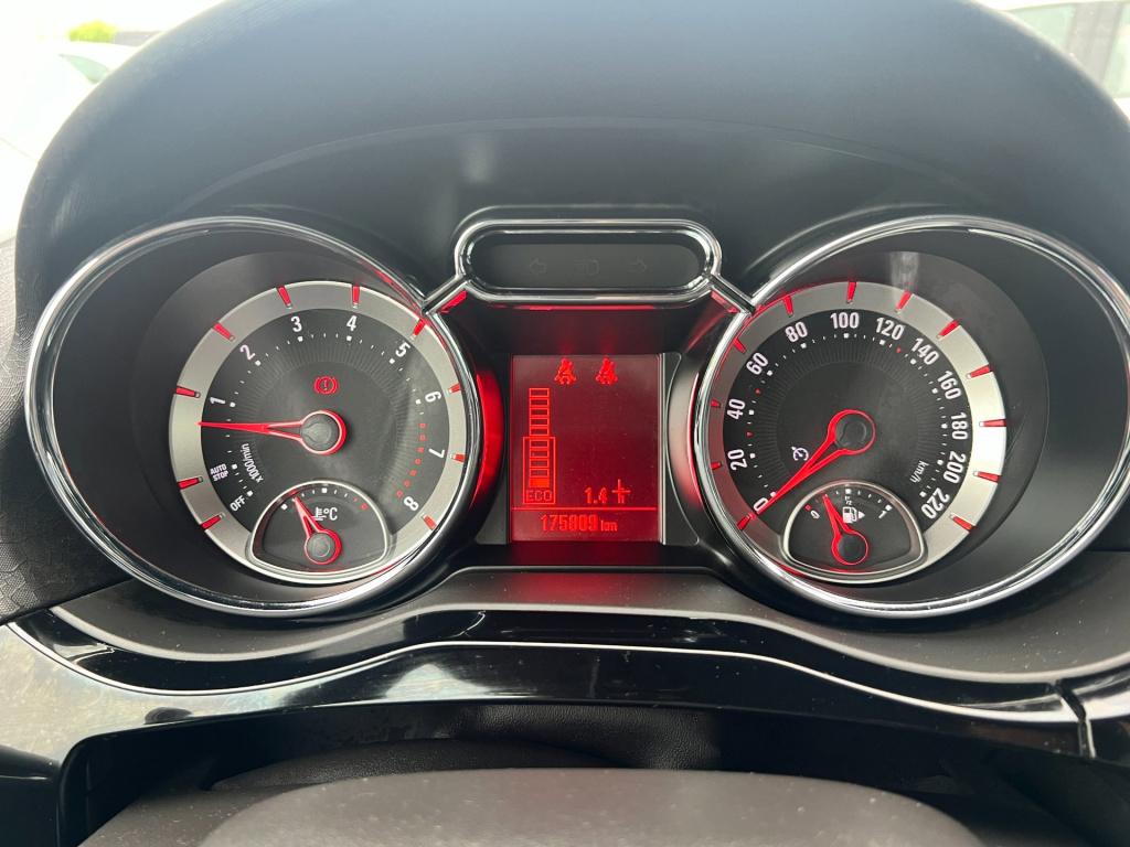 Opel Adam 1.0 turbo jam favourite