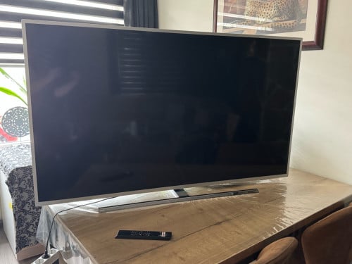 Philips smart tv 65 inch met ambilight in goede staat en weking