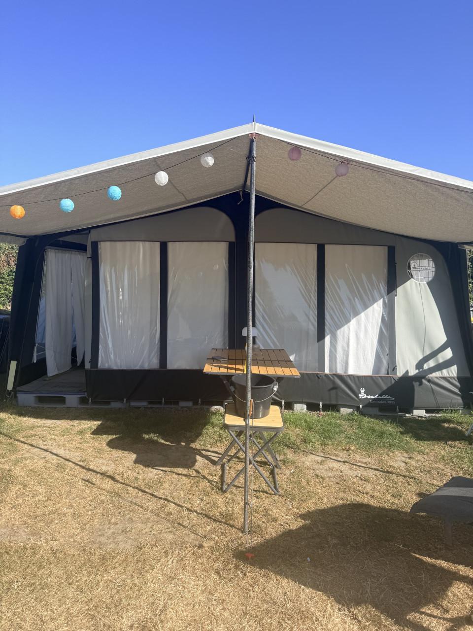 Caravan voortent met luifel