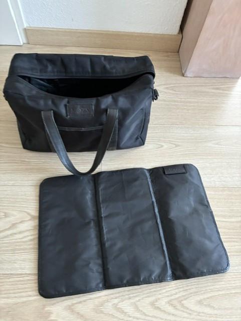 Mozz Bag luiertas zwart met verschoonmatras
