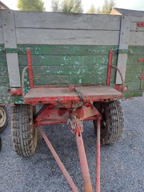 2 graanwagens