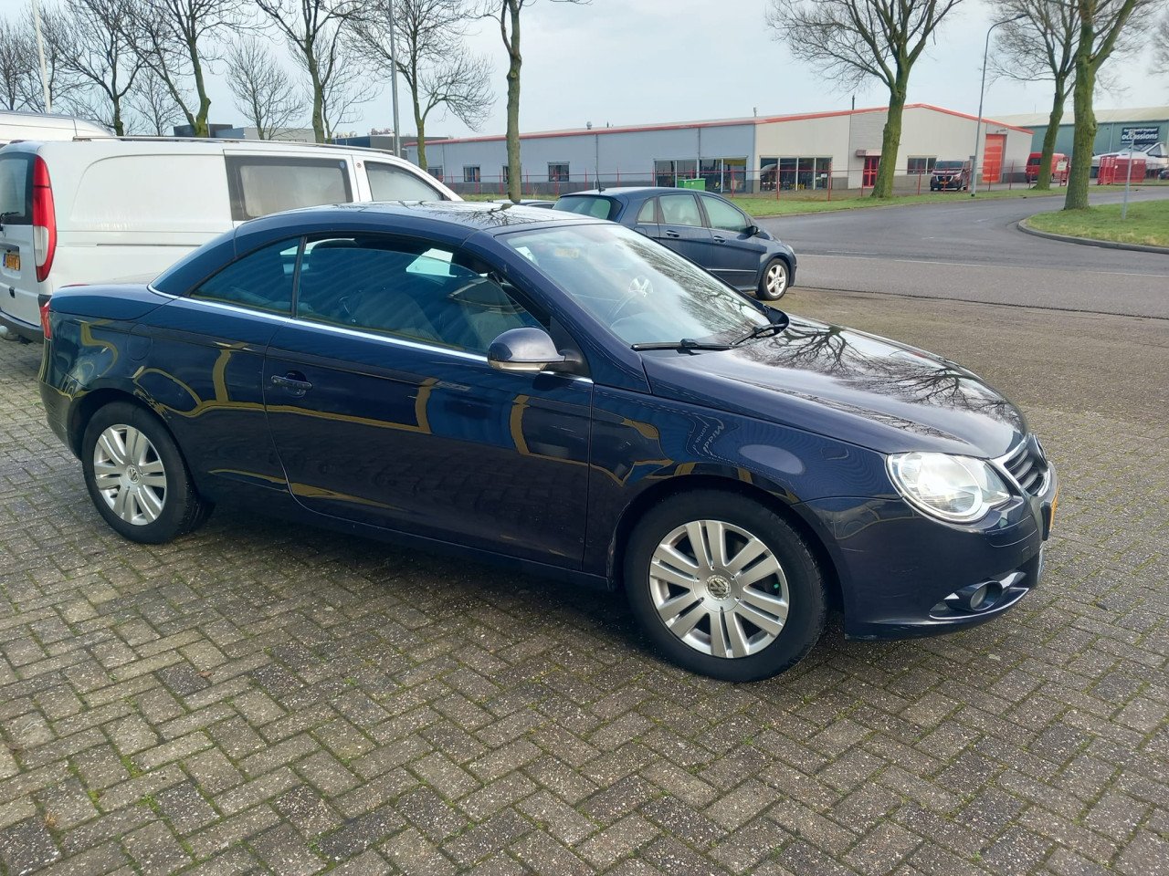 Volkswagen Eos 2.0 16v FSI Cabrio bj:2006 airco 140.000km nap