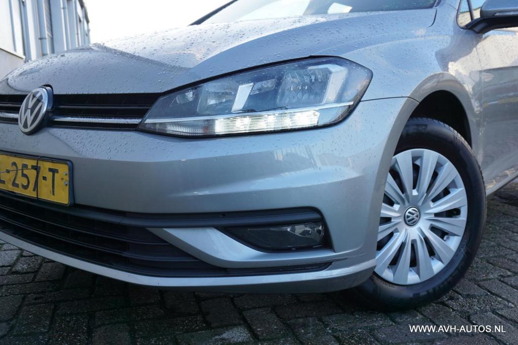 Volkswagen Golf 1.0 tsi trendline