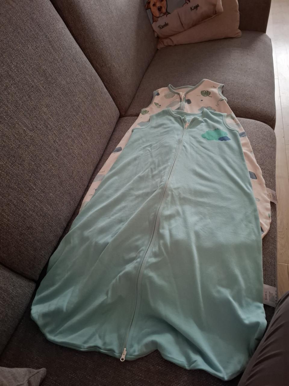 Twee slaapzakken Tekoop