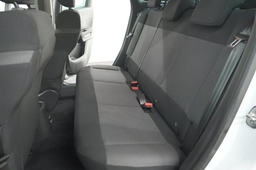 Citroen C3 Aircross puretech 110 feel | navigatie | parkeersensoren | clima