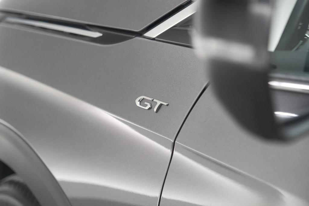 Peugeot 3008 puretech 130 eat8 gt | camera | dodehoekdetectie | adaptieve c
