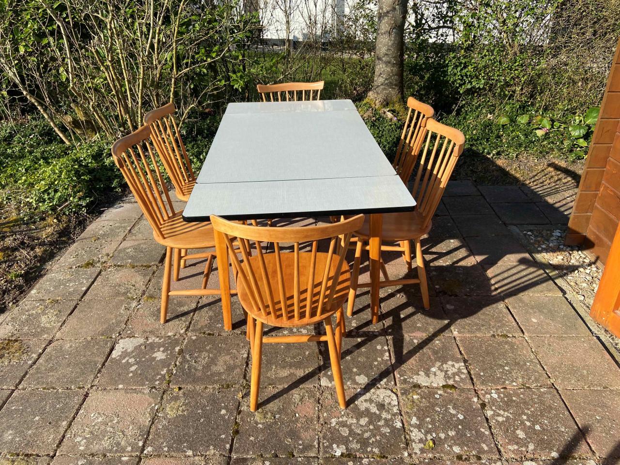 Vintage jaren 60 uitschuifbare eettafel met 6 stoelen