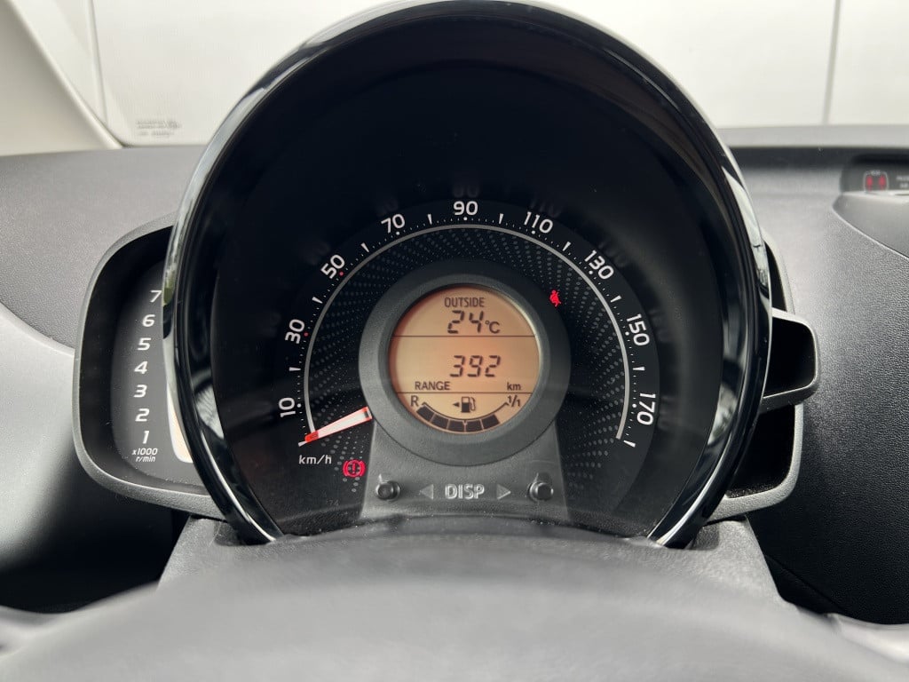 Toyota Aygo 1.0 vvt-i x-play