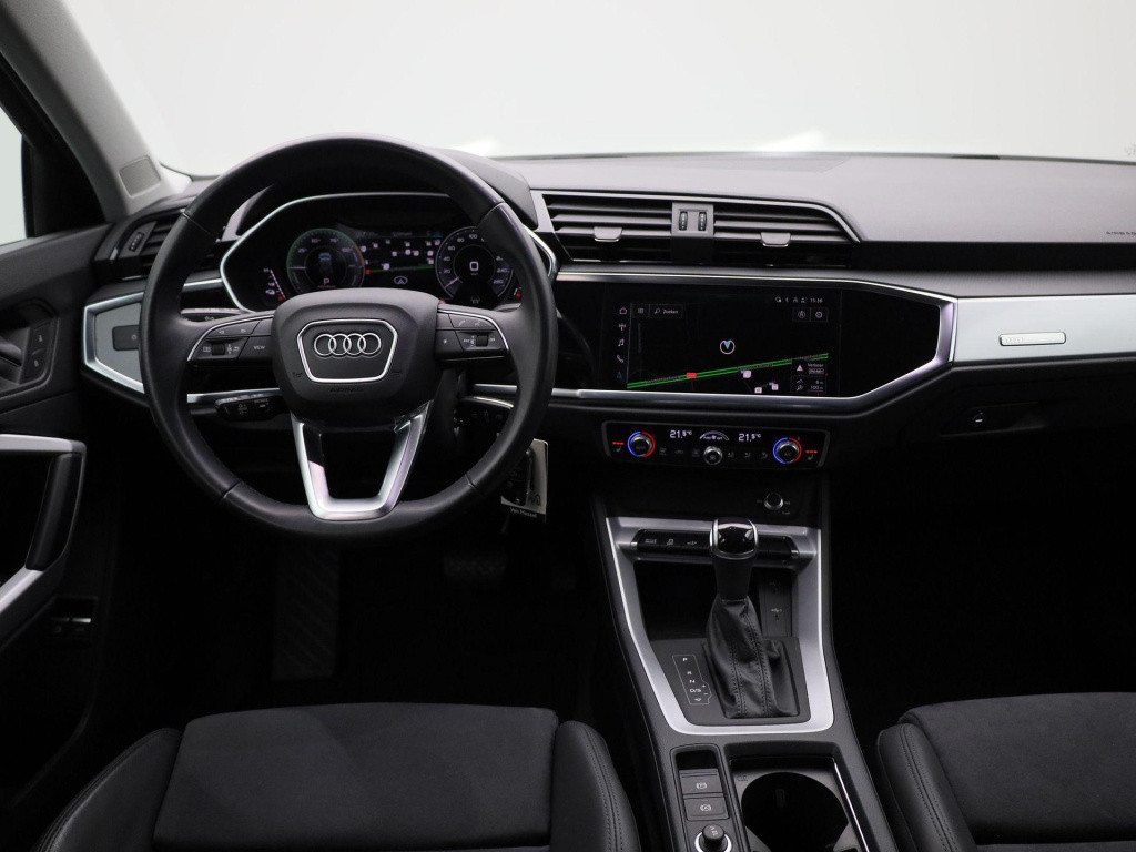 Audi Q3 45 tfsi e business edition | automaat | trekhaak!| lage km stand | 