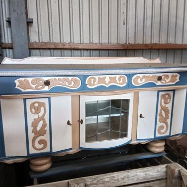 Dressoir of commode