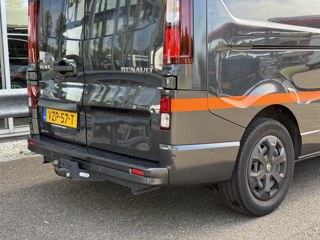 Renault Trafic 2.0 dci 150 t29 l2h1 dc business | nl-auto | 1e eig | 2x sch