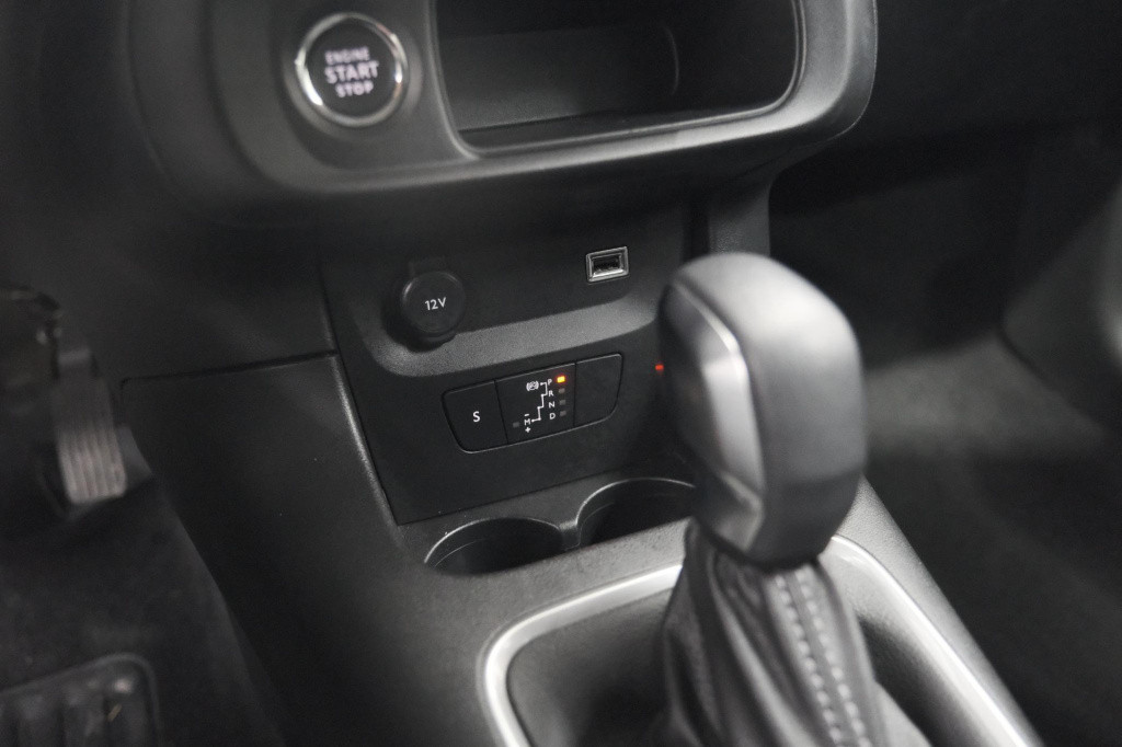 Citroen C3 puretech 110 eat6 max | apple carplay | parkeersensoren | 16 inc
