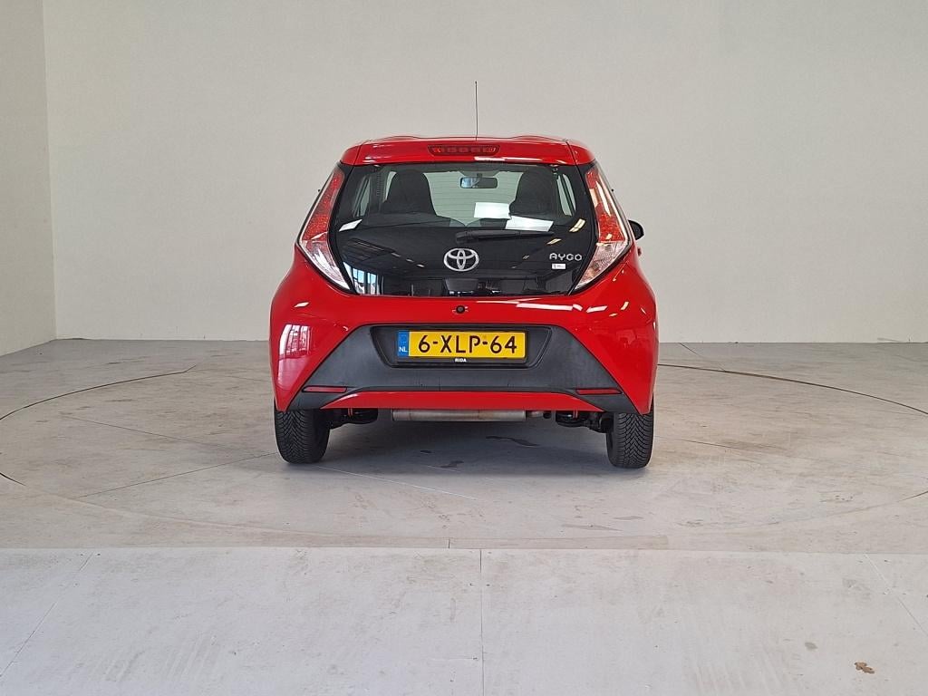 Toyota Aygo 1.0 vvt-i x-play