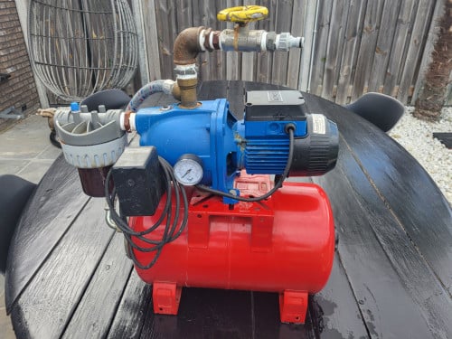 Hydrofoorpomp