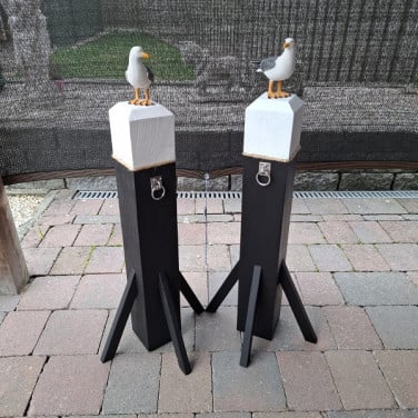 Weer 2 Meerpalen met Links & Rechts Kijkende Meeuwen