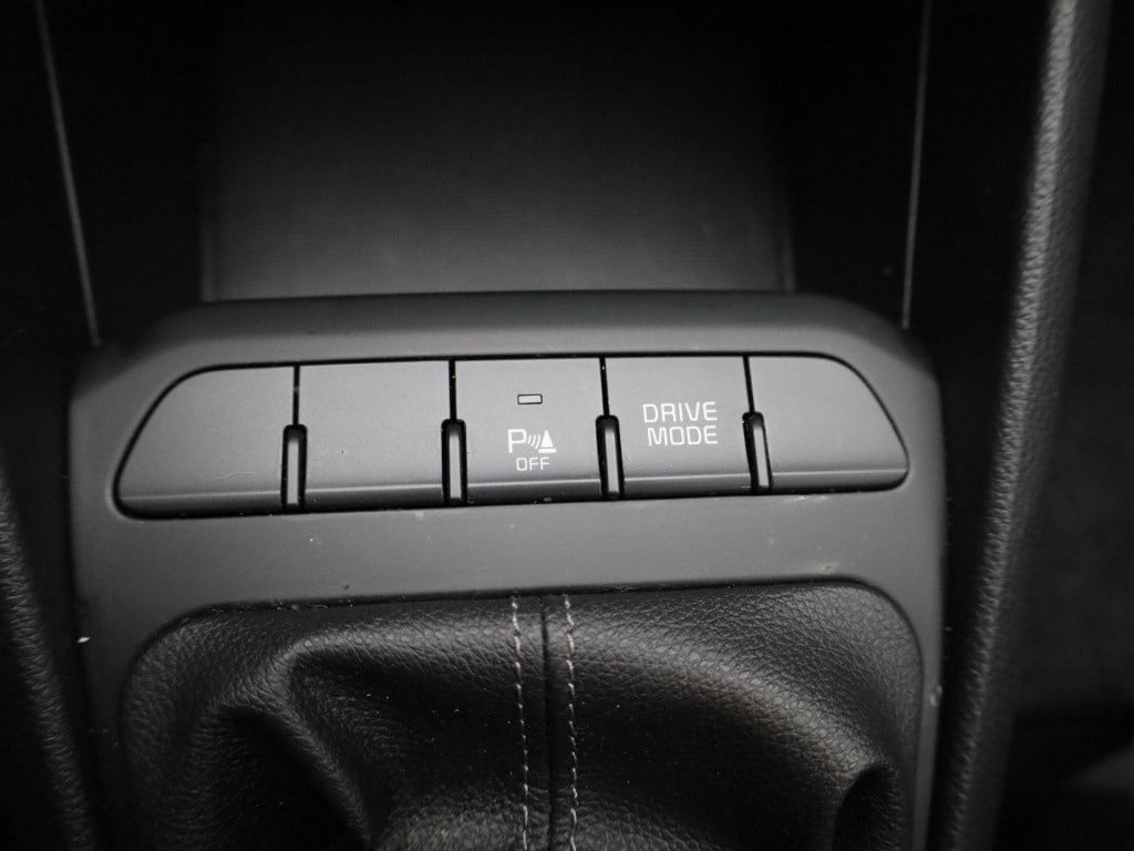 Kia Stonic 1.0 t-gdi mhev dynamicline | camera | dab | apple carplay | airc