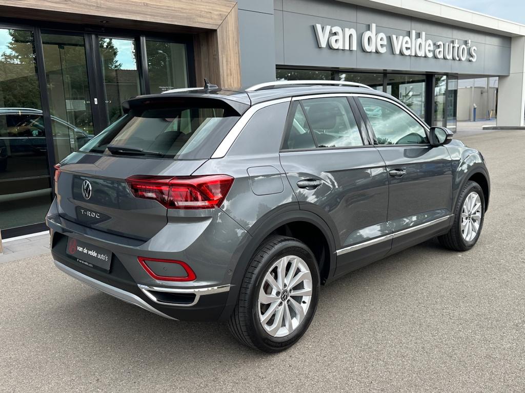 Volkswagen T-roc 1.5 tsi 150pk dsg style | dode hoek | camera | keyless | e