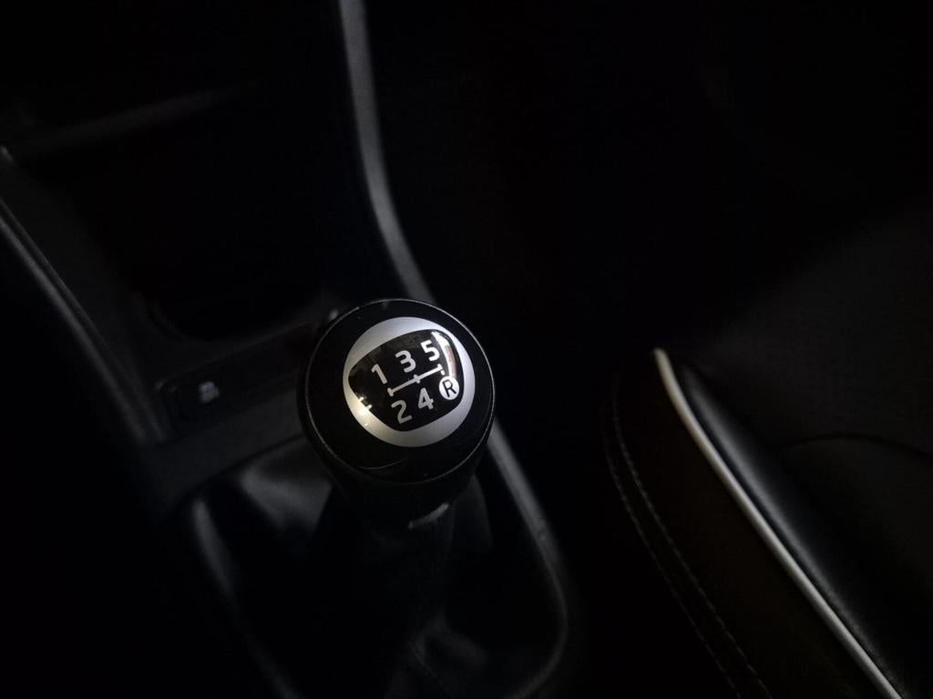 Volkswagen UP! 1.0 high up! / leren bekleding / cruisecontrol