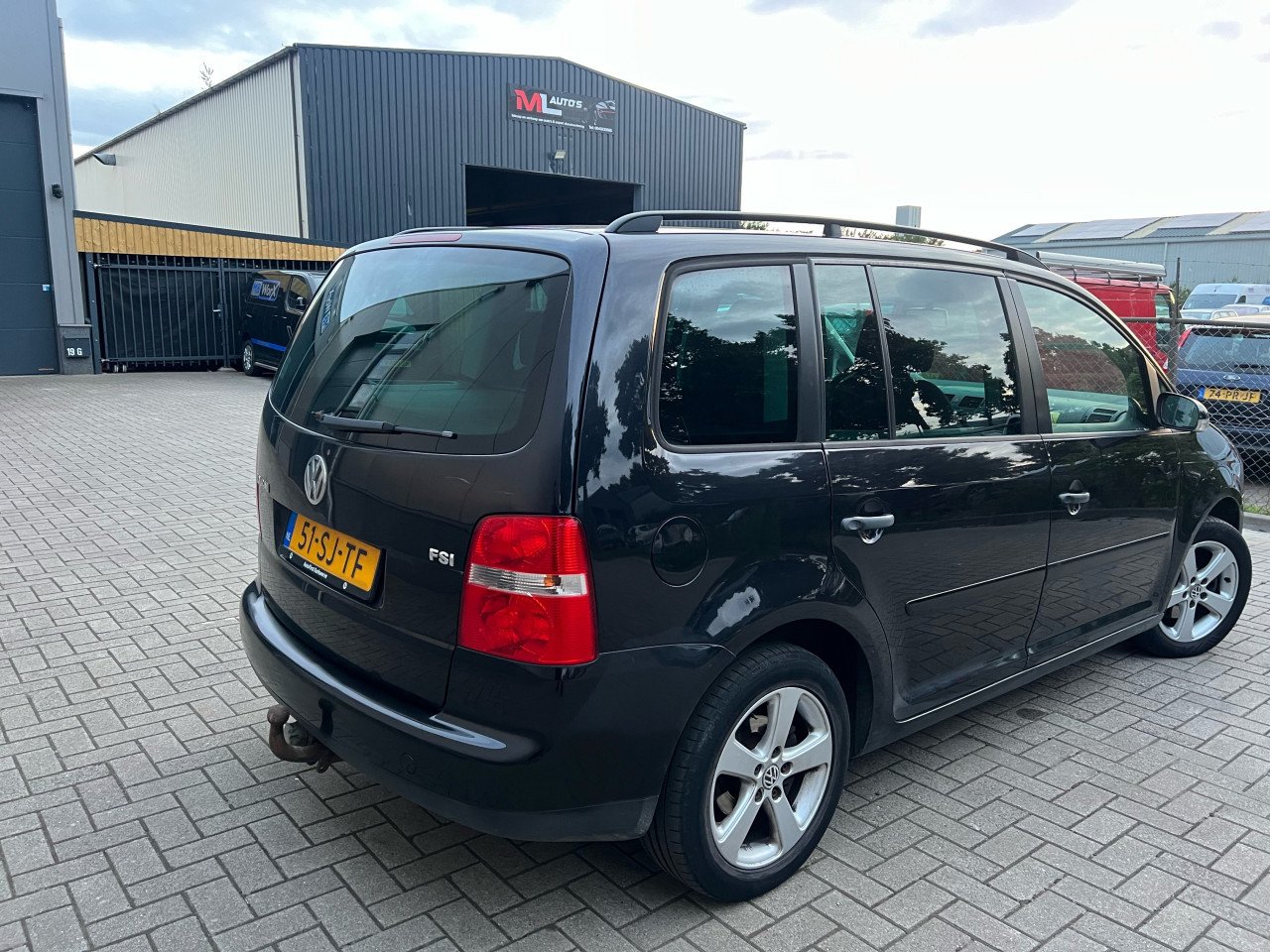 Volkswagen Touran 1.6-16V FSI Jaar Apk