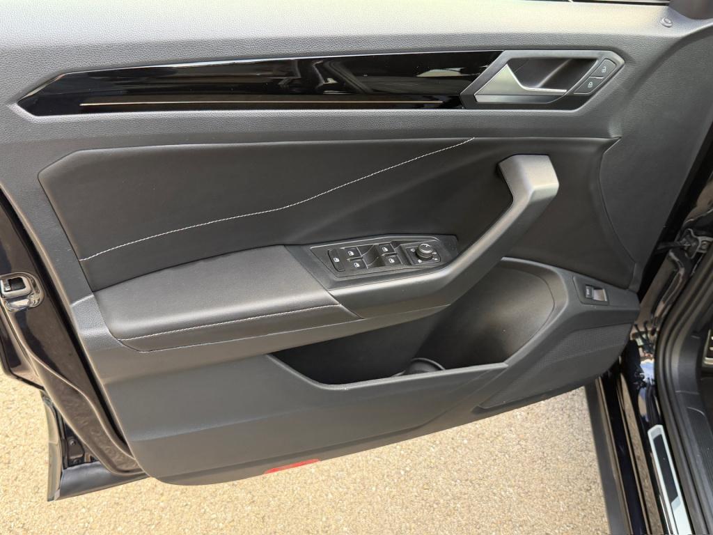 Volkswagen T-roc 1.5 tsi 150pk dsg r-line | camera | keyless | elek. achter