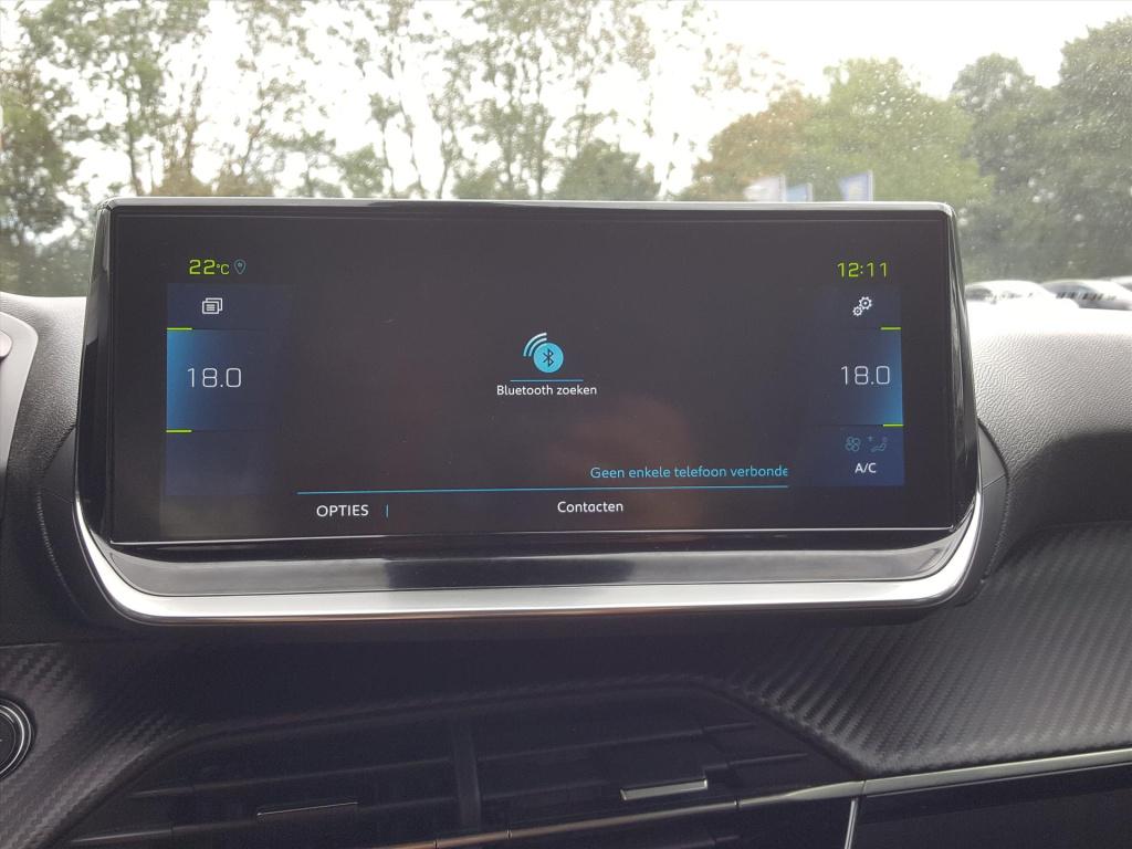 Peugeot E-2008 ev 50kwh 136pk allure pack apple carplay &android auto | nav