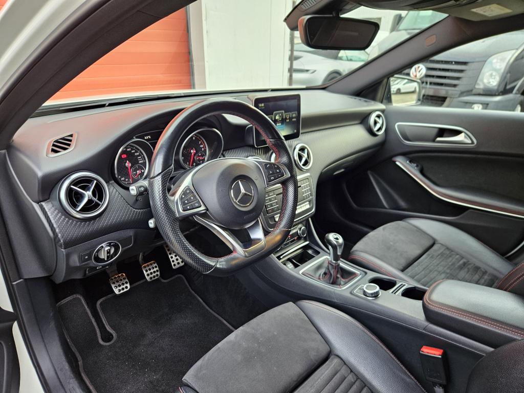 Mercedes-Benz A-Klasse 160 amg night edition | cruisec. | pdc