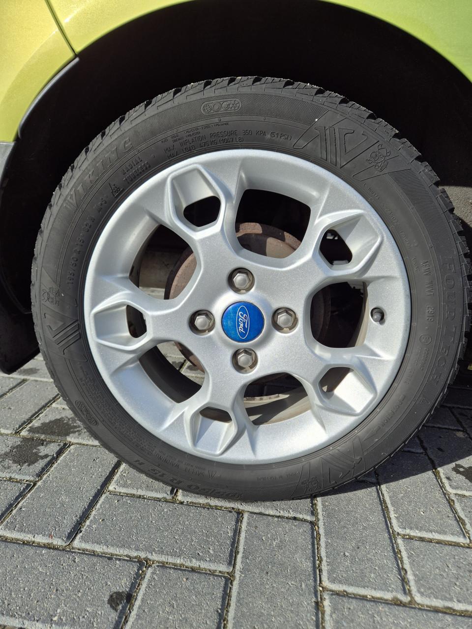 Ford Fiësta 82 pk, LM-velgen, airco, APK, distributieriem