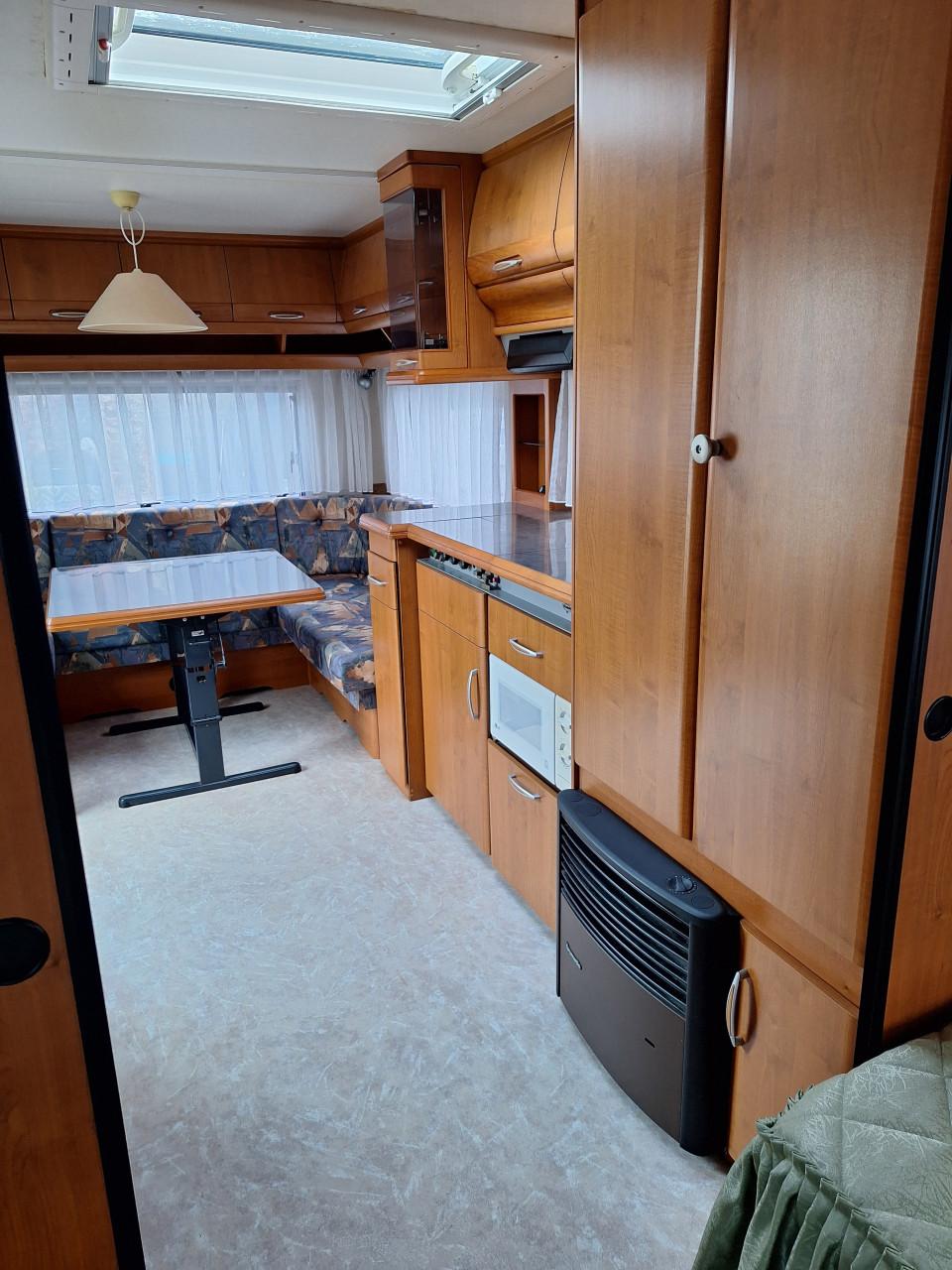 Caravan hobby excellent 560