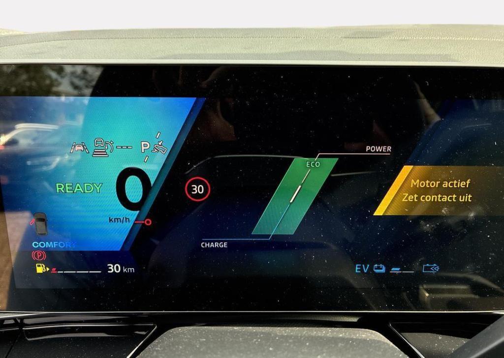 Renault Austral 1.2 e-tech full hybrid 200 techno - nieuw model / pack look