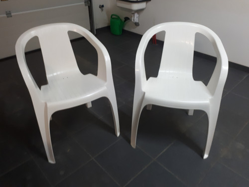 Stapelbare tuinstoeltjes (kuipjes)