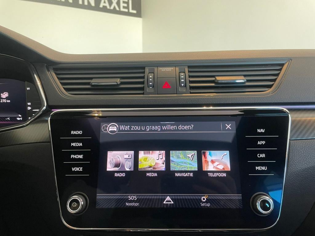 Skoda Superb combi 1.4 tsi iv sportline business