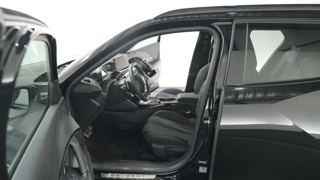 Peugeot 2008 puretech 130 eat8 gt | 360 camera | adaptieve cruise control |