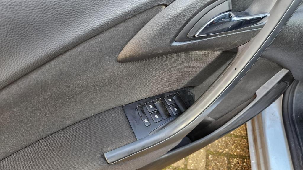 Opel Astra sports tourer 1.4 turbo blitz