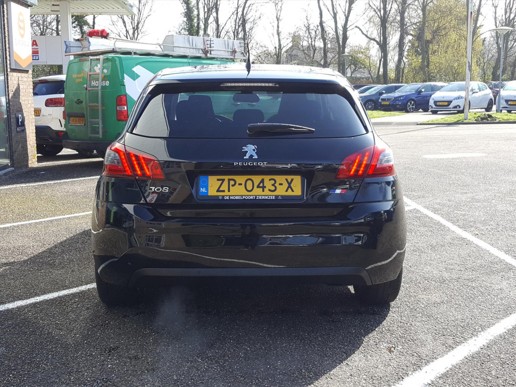 Peugeot 308 1.2 puretech 130pk s&s allure navigatie | cruise & climate cont