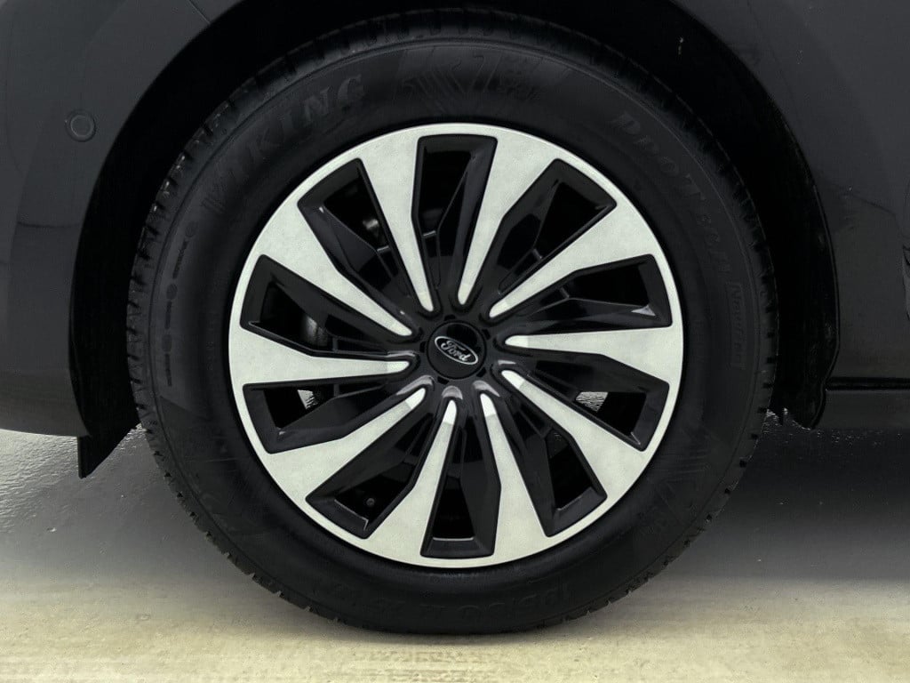 Ford Fiesta 1.0 ecoboost hybrid titanium x winterpack | navigatie | airco |