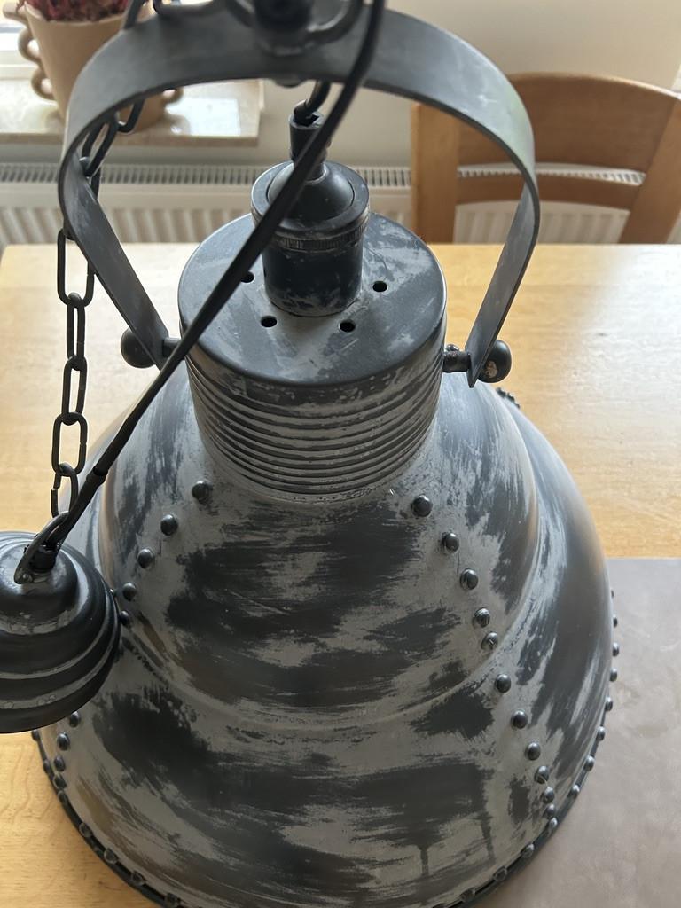 Industriële grijze metalen glazen hanglamp