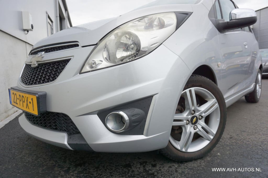 Chevrolet Spark 1.2 16v lt