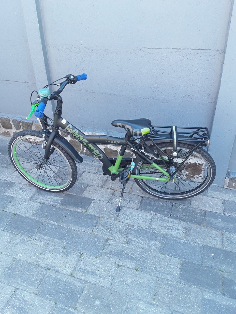 Te koop een mooie loekie booster jongens fietsje