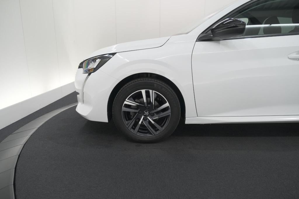 Peugeot 208 1.2 puretech style | parkeersensoren | navigatie | apple carpla