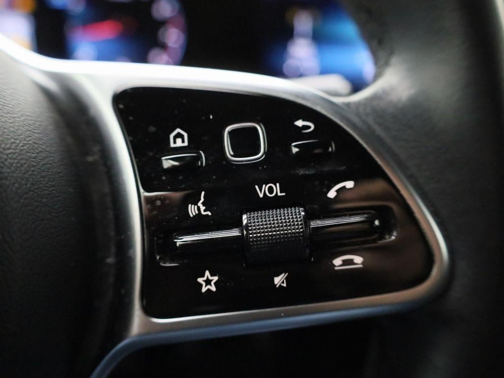 Mercedes-Benz A-Klasse 180 business solution | automaat | navigatie | achte