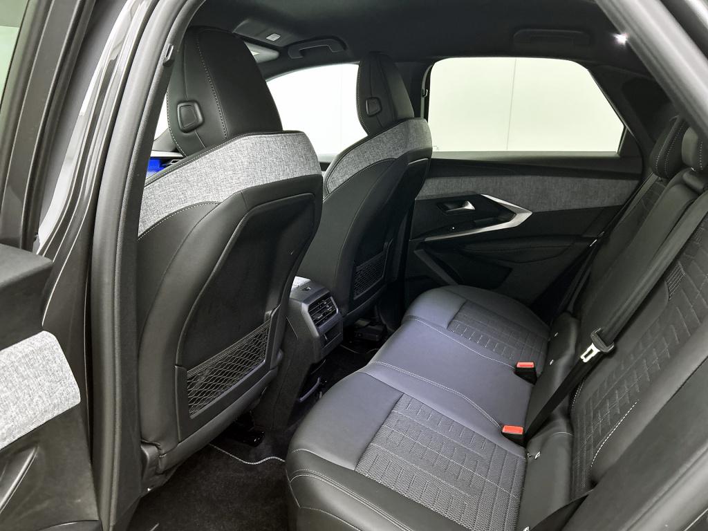 Peugeot 3008 1.2 hybrid 145 gt | rijklaar |