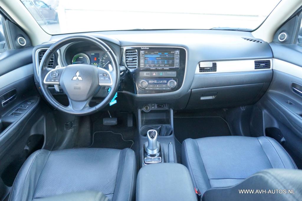 Mitsubishi Outlander 2.0 phev instyle