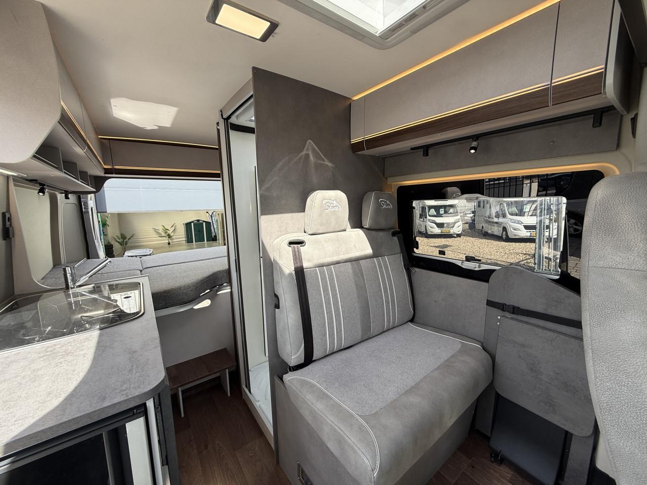Luxe Pössl Summit Shine 540 | 1 eigenaar | Trekhaak | Fietsdrager | 2jr oud