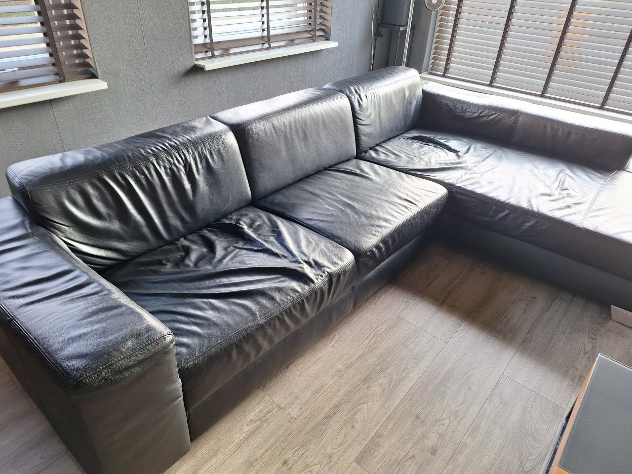 Te koop: hoekbank uitschuifbaar