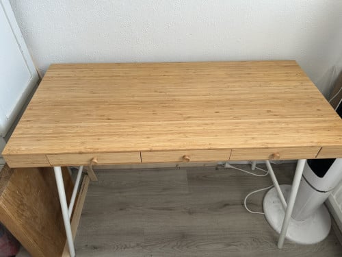 Bureau met stoel