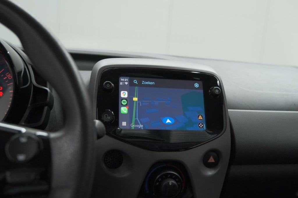 Peugeot 108 1.0 e-vti active top! | elektrisch vouwdak | camera | apple car